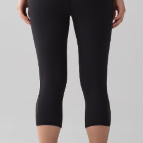 Lululemon Train Times crop 17" Size 2 - Picture 2 of 5